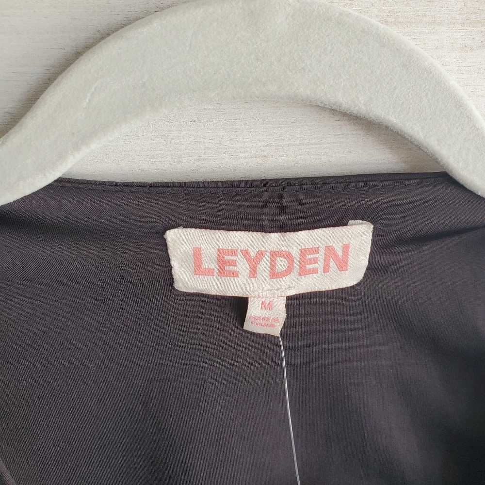NWT LEYDEN Black Long Sleeve V Neck Blouse - Picture 4 of 4